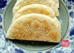 Illustration of making hollow sesame cake 24