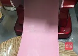 Illustration of how to make dragon fruit noodles 5