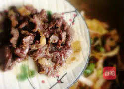 Illustration of how to make fried pork noodles 7