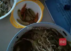 Illustration of how to make cabbage noodles 13