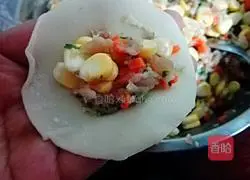 Illustration of how to make dumplings 3