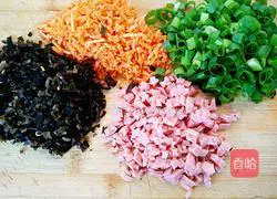 Illustration of how to make fried corn tortillas 2