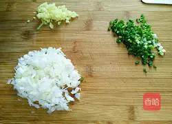 Illustration of how to make dumplings stuffed with lotus root 2