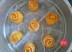 Pumpkin rose steamed buns Illustration of how to do it 17