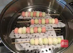 Illustration of how to make candied haws and steamed buns 12