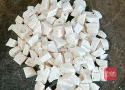 Illustration of how to make meatballs, ham and fried rice 1