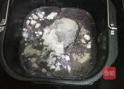 Illustration of how to make black rice noodles steamed buns 1