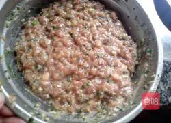 Illustration of how to make pork buns 8