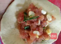 Illustration of how to make corn meat buns 8