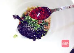 Illustration of how to make wontons 19