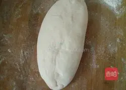 Illustration of how to make large green onion pancake 1