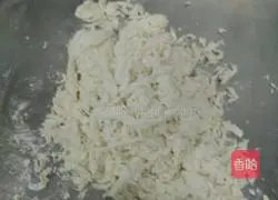 Illustration of how to make pork and radish dumplings 2