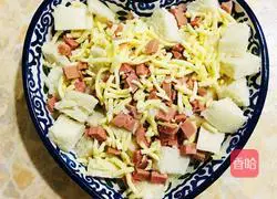 Illustration of how to make grilled steamed buns with meat floss and cheese 3