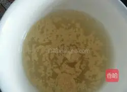 Illustration of how to make tender corn dregs, purple sweet potato and rose flower steamed buns 1