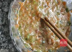 Noodles and meatballs...Illustration of how to make baby rice 3