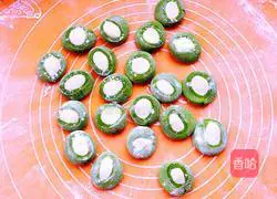 Illustration of how to make cabbage (Baicai) dumplings 14