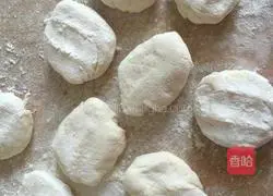 Illustration of how to make seafood buns 9