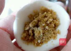 Illustration of how to make handmade glutinous rice balls 6