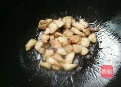 Illustration of how to make red fried rice 7