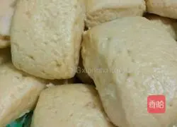 Illustration of how to make corn buns 6