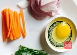 Illustration of how to make seafood noodles 1