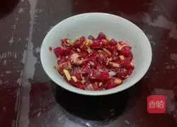 Illustration of how to make green pepper and beef fried rice 6