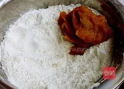 Illustration of how to make pumpkin buns 7