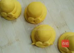 Illustration of how to make straw hat steamed buns 8