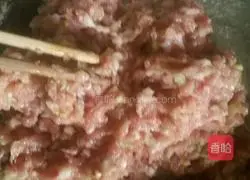 Illustration of how to make wontons 2