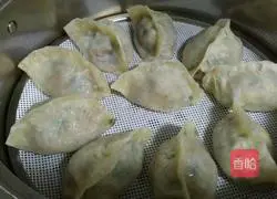 Illustration of how to make hot noodle dumplings 15