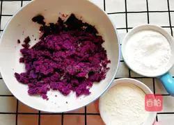 Illustration of how to make cartoon purple potato cake 2