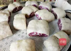 Illustration of how to make two-color steamed buns 14
