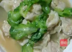 Illustration of how to make loofah wonton noodles 3