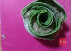 Illustration of how to make rose dumplings 7