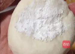 Illustration of how to make sausage sandwich cake 6