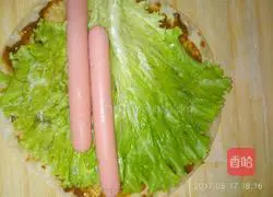 Illustration of how to make egg-filled pancakes 20