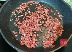 Illustration of how to make bacon potato pancakes 4