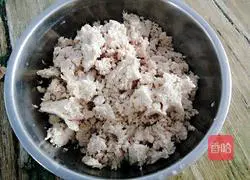 Illustration of how to make Yuhuang Mushroom and Pork Dumplings 6