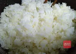 Illustration of how to make fried rice with wasabi stems 3