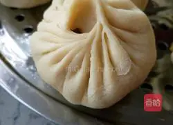 Illustration of how to make celery and meat buns 6