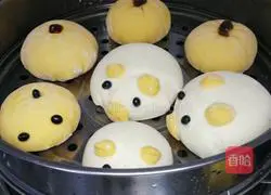 Illustration of how to make small animal steamed buns 8