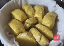 Pumpkin Steamed Buns Illustration of how to do it 5