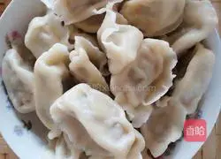 Illustration of how to make pork and bean dumplings 6