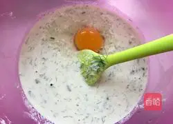 Illustration of how to make fennel egg pancake 5