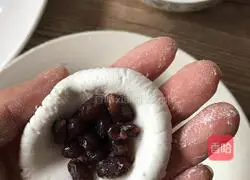 Illustration of making honey bean and sweet-scented osmanthus glutinous rice balls 4