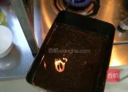 Illustration of how to make carrot and egg pancakes 9