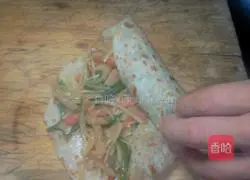 Illustration of how to make glutinous rice rolls 13