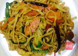 Illustration of how to make ham and egg fried noodles 4