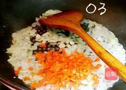 Illustration of how to make fried rice with potatoes and bacon 4