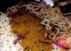 Illustration of how to make curry fried noodles 8